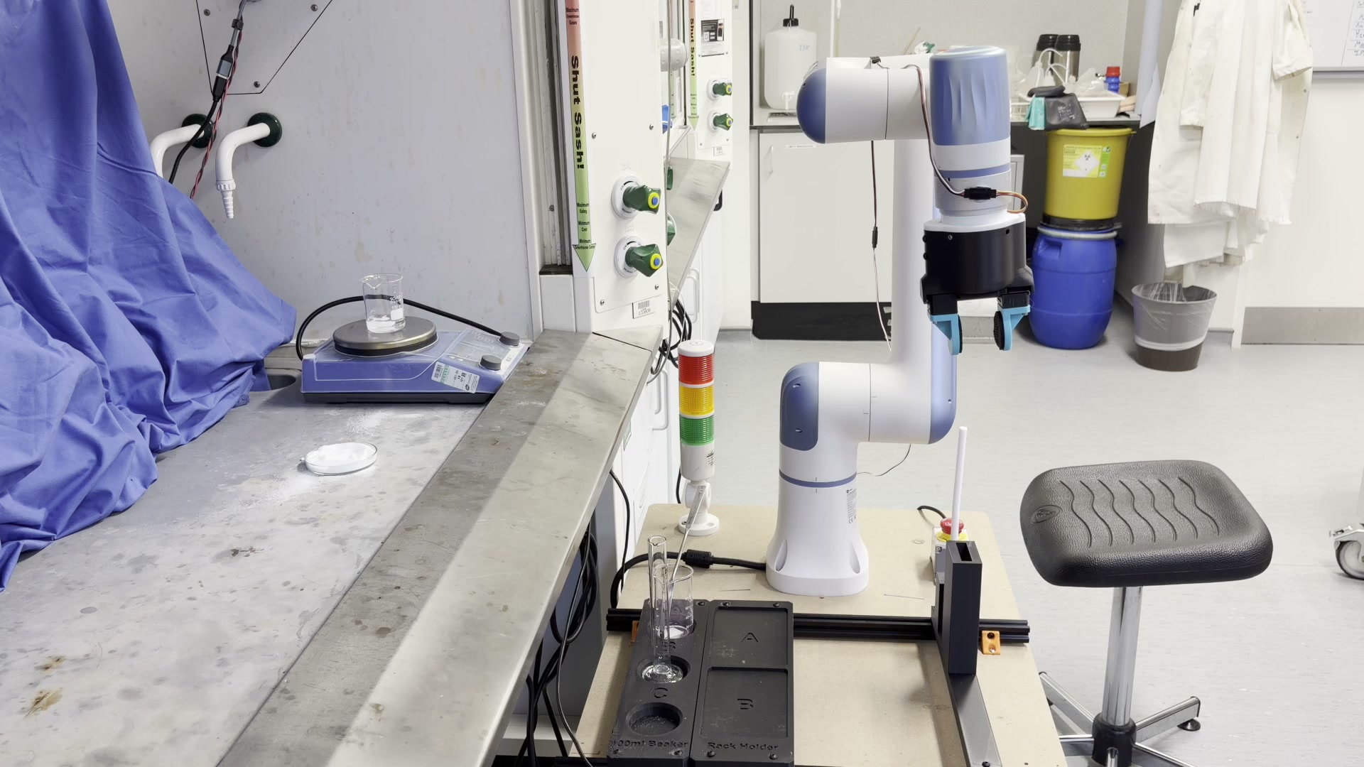 Dobot robot stirring solution on a hotplate